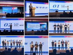 <b>动一直以学生为从体、以行业需求为导向、以实</b>